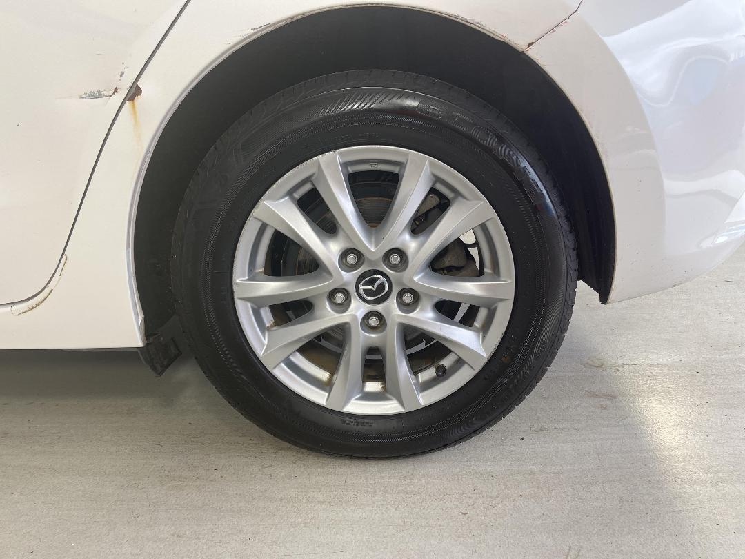 Photo '11' of Mazda Mazda3