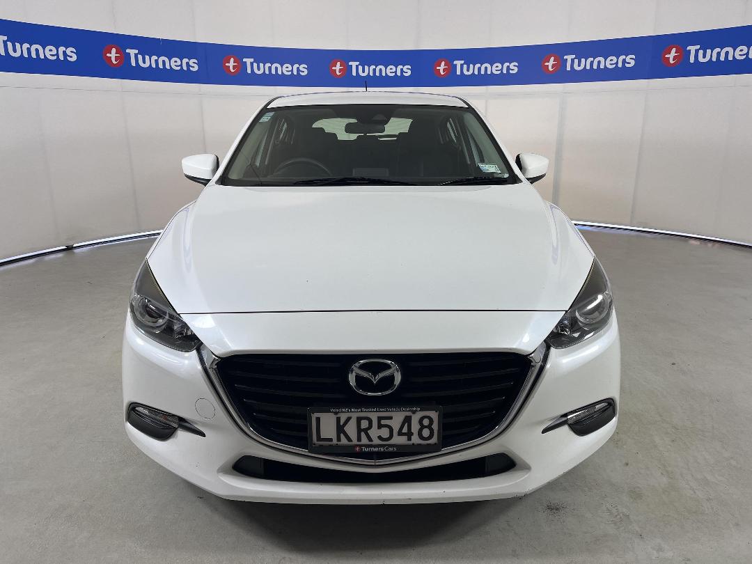 Photo '2' of Mazda Mazda3