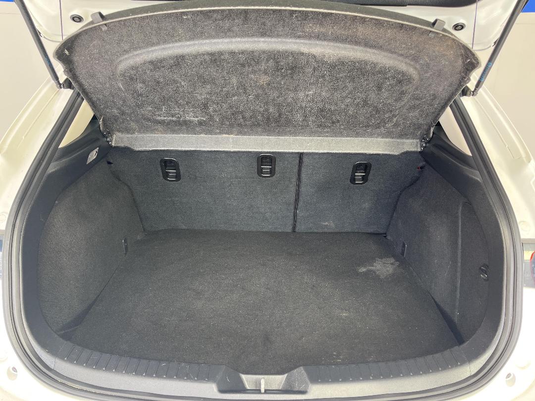 Photo '14' of Mazda Mazda3