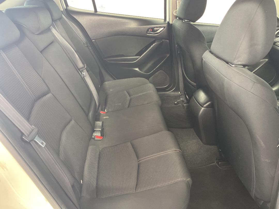 Photo '20' of Mazda Mazda3