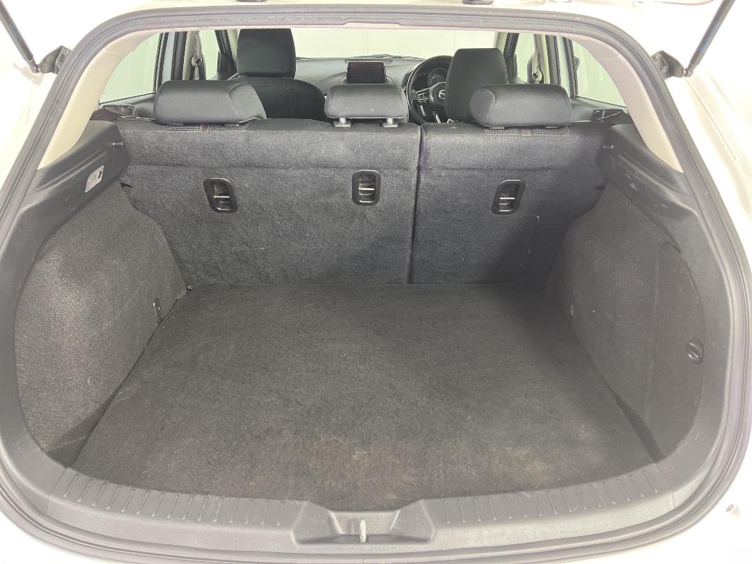 Photo '14' of Mazda Mazda3