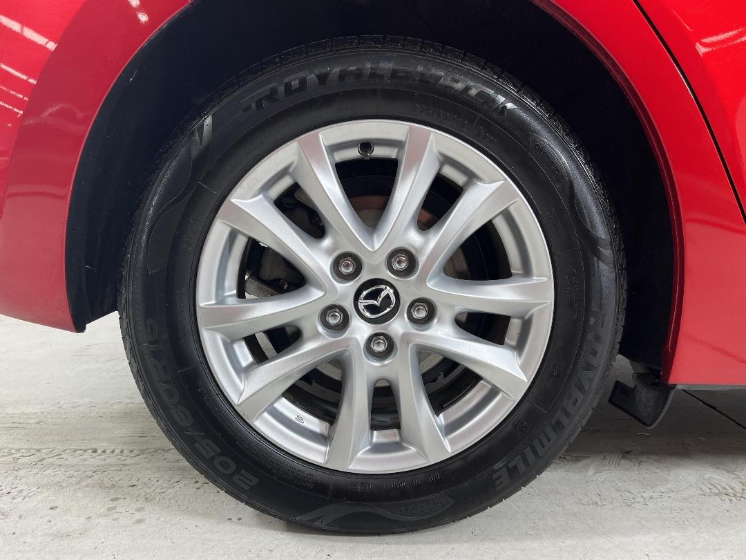 Photo '12' of Mazda Mazda3