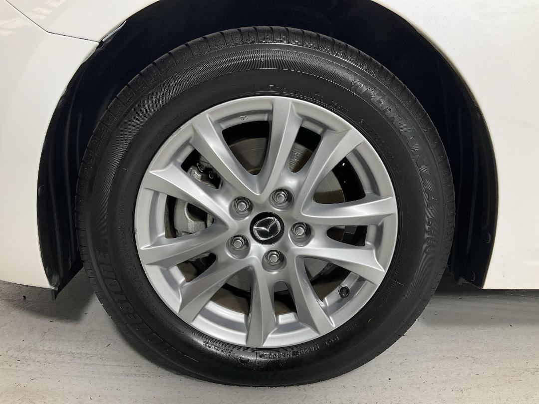 Photo '10' of Mazda Mazda3 Photo '10' of Mazda Mazda3