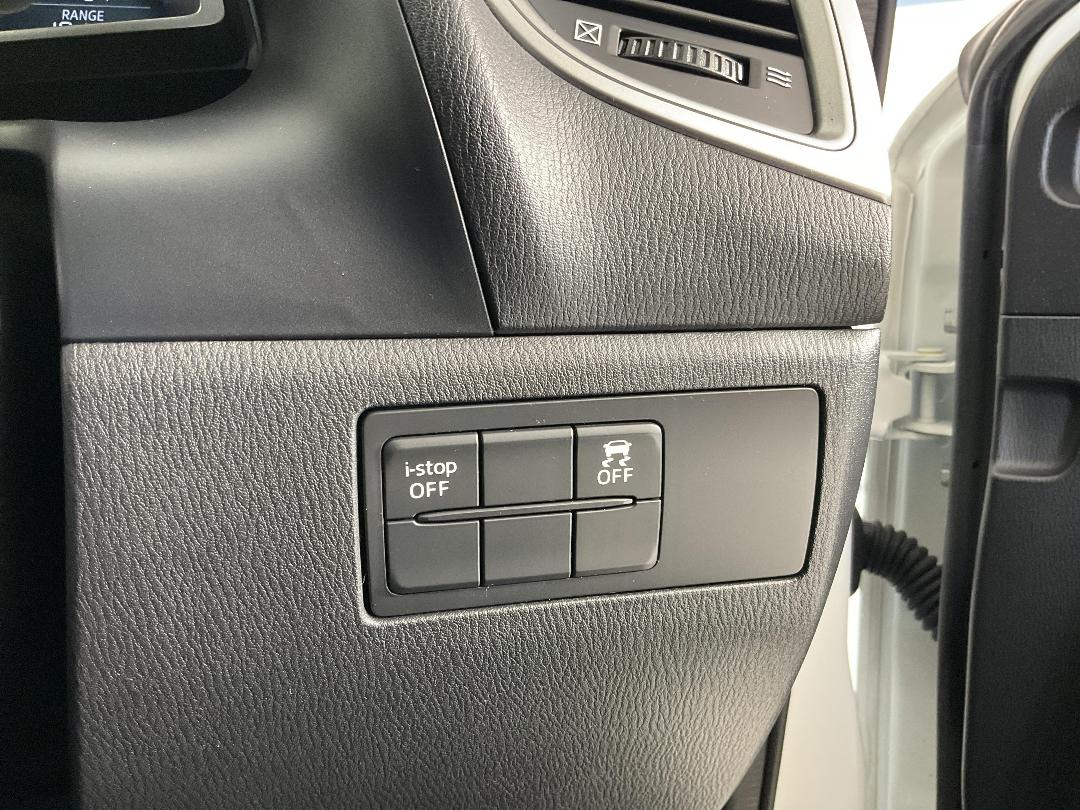 Photo '30' of Mazda Mazda3 Photo '30' of Mazda Mazda3