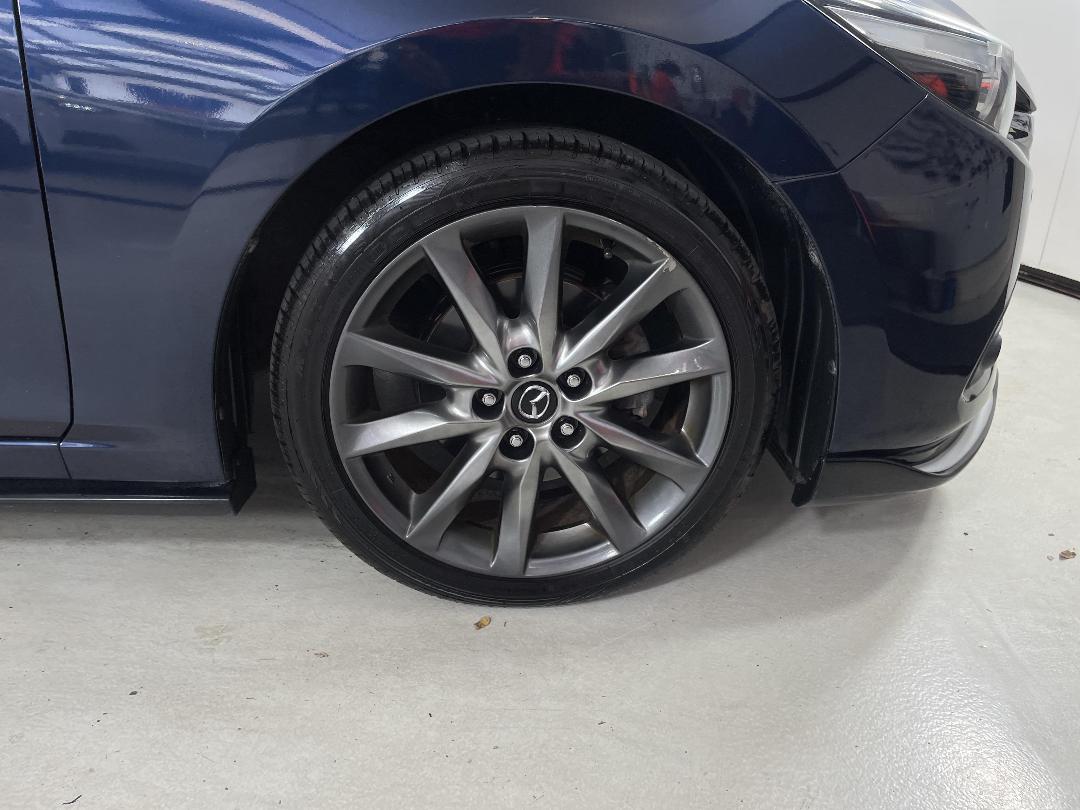 Photo '9' of Mazda Mazda3 Photo '9' of Mazda Mazda3