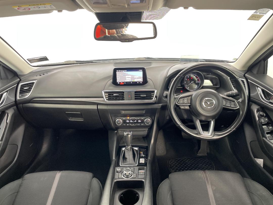 Photo '17' of Mazda Mazda3 Photo '17' of Mazda Mazda3