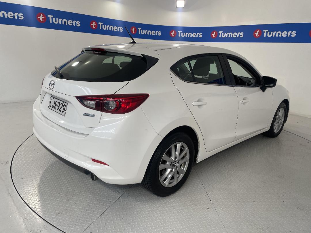 Photo '7' of Mazda Mazda3 Photo '7' of Mazda Mazda3