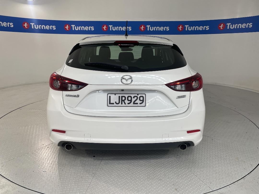 Photo '6' of Mazda Mazda3 Photo '6' of Mazda Mazda3