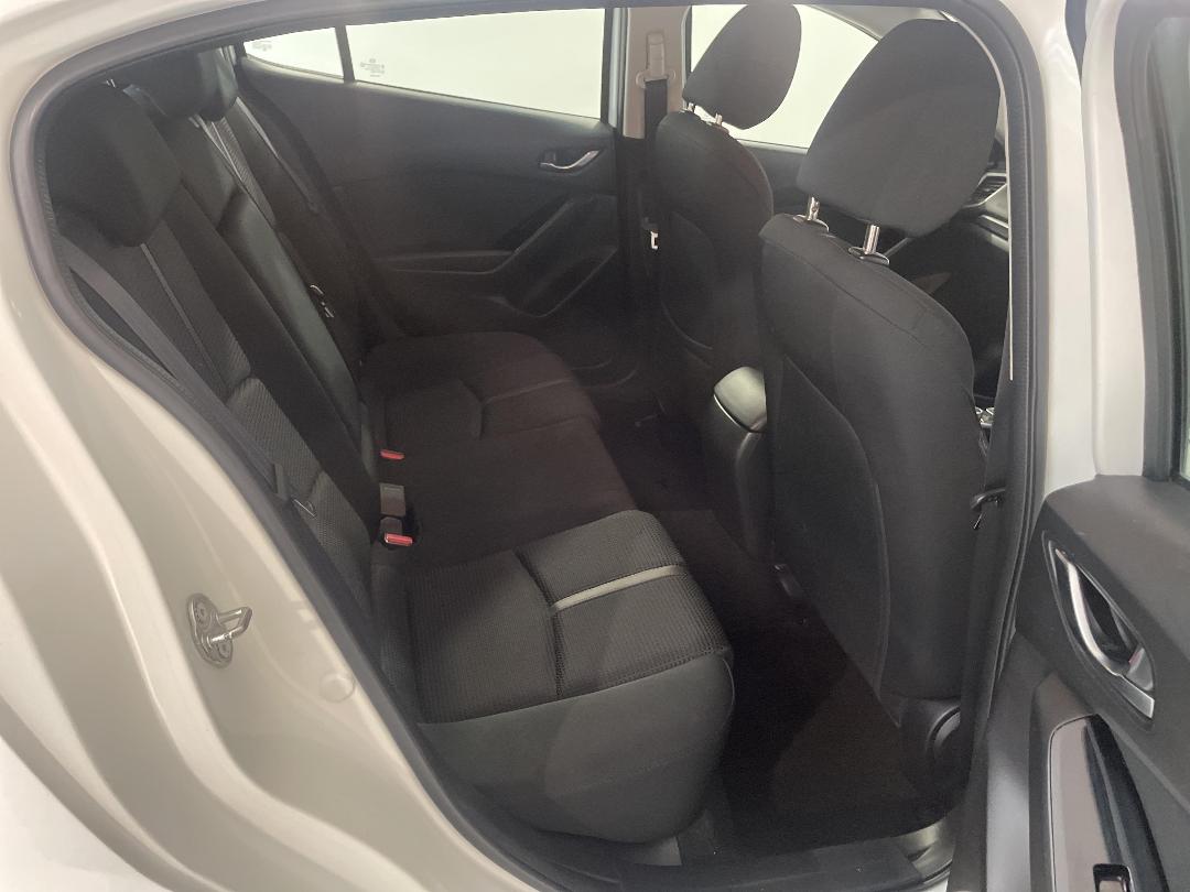 Photo '20' of Mazda Mazda3 Photo '20' of Mazda Mazda3