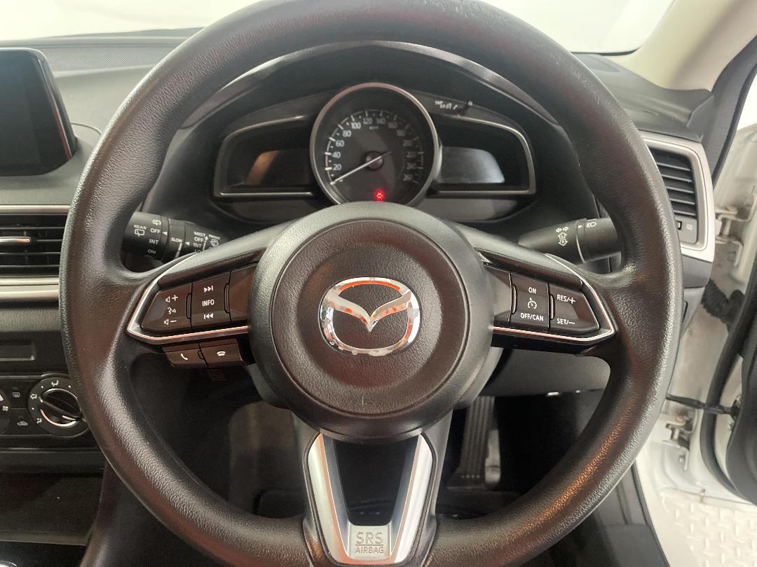 Photo '28' of Mazda Mazda3 Photo '28' of Mazda Mazda3