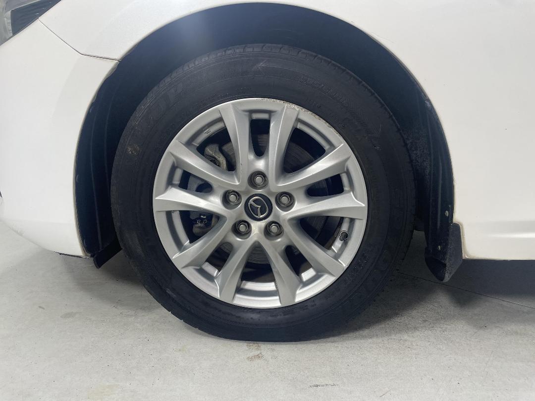 Photo '10' of Mazda Mazda3 Photo '10' of Mazda Mazda3