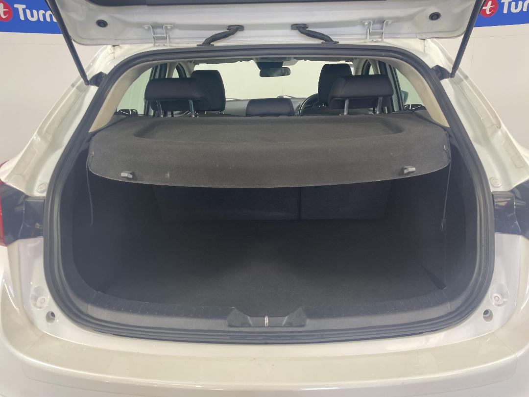 Photo '14' of Mazda Mazda3 Photo '14' of Mazda Mazda3