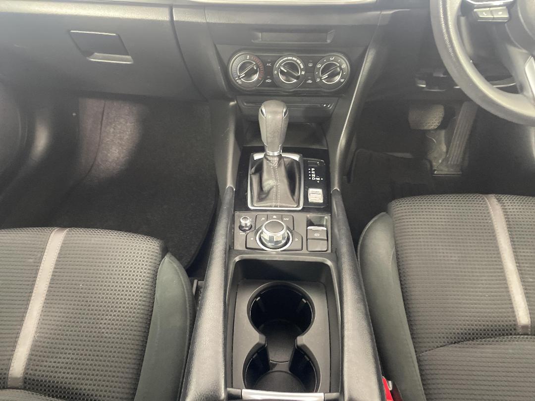 Photo '18' of Mazda Mazda3 Photo '18' of Mazda Mazda3