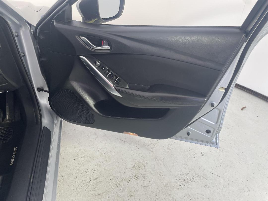 Photo '15' of Mazda Mazda6 Photo '15' of Mazda Mazda6