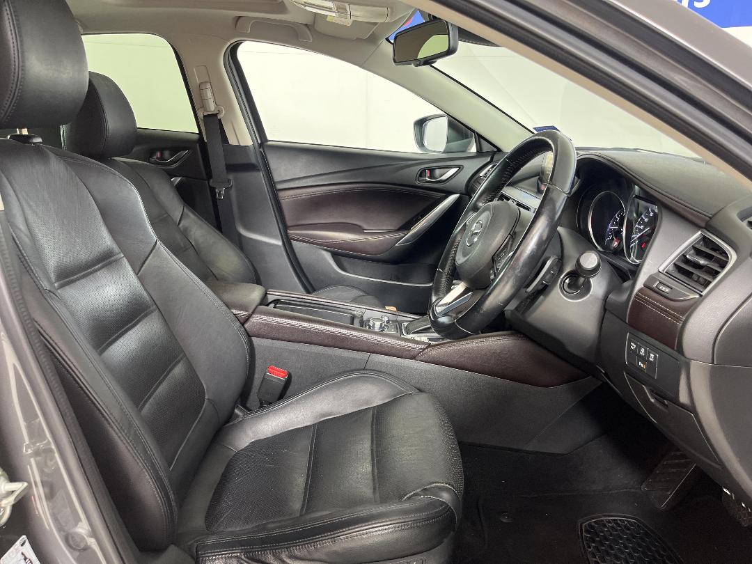 Photo '16' of Mazda Mazda6