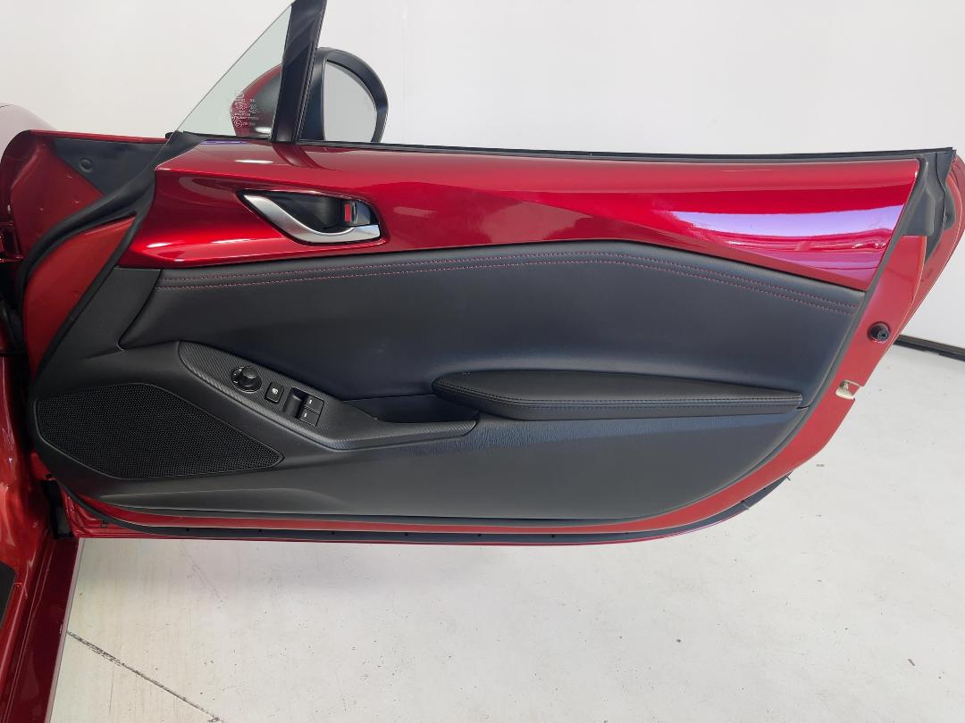 Photo '15' of Mazda MX-5