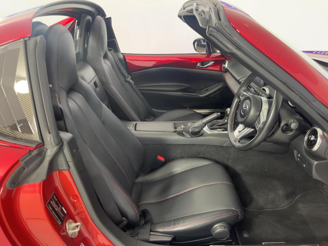 Photo '16' of Mazda MX-5