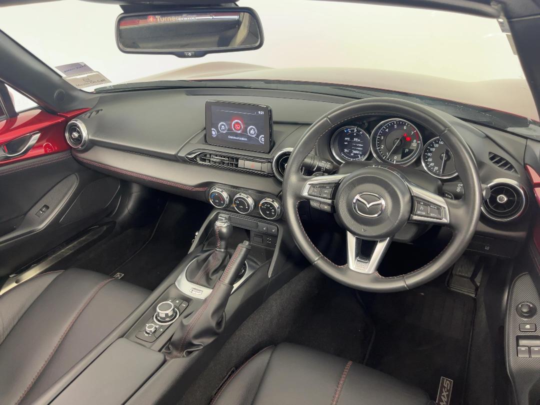 Photo '17' of Mazda MX-5