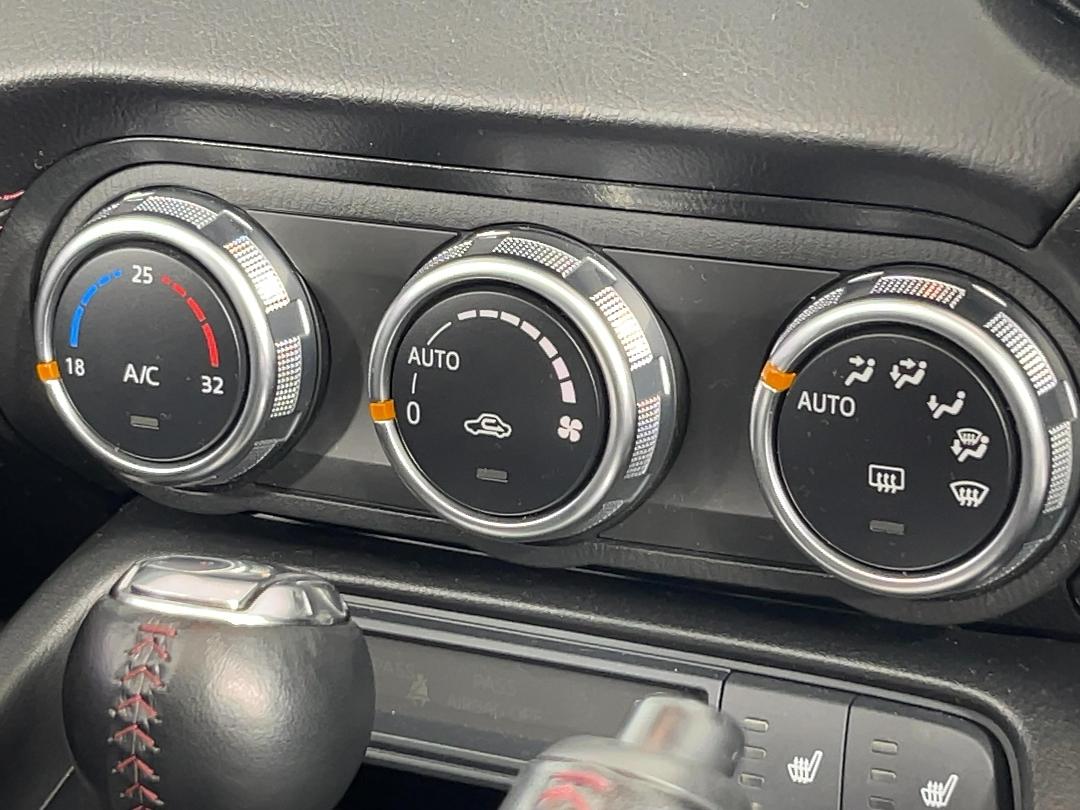 Photo '26' of Mazda MX-5