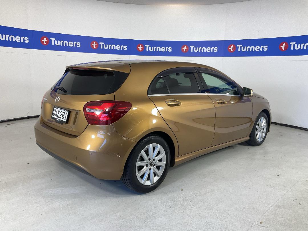 Photo '7' of Mercedes-Benz A180