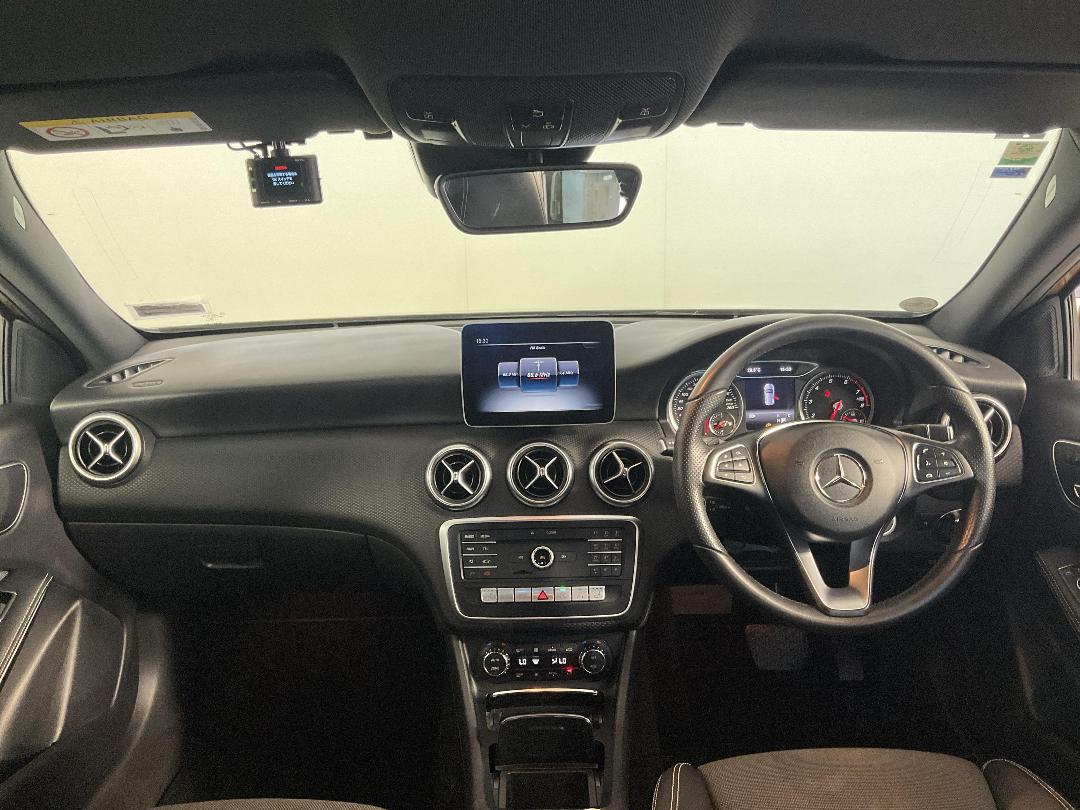 Photo '17' of Mercedes-Benz A180