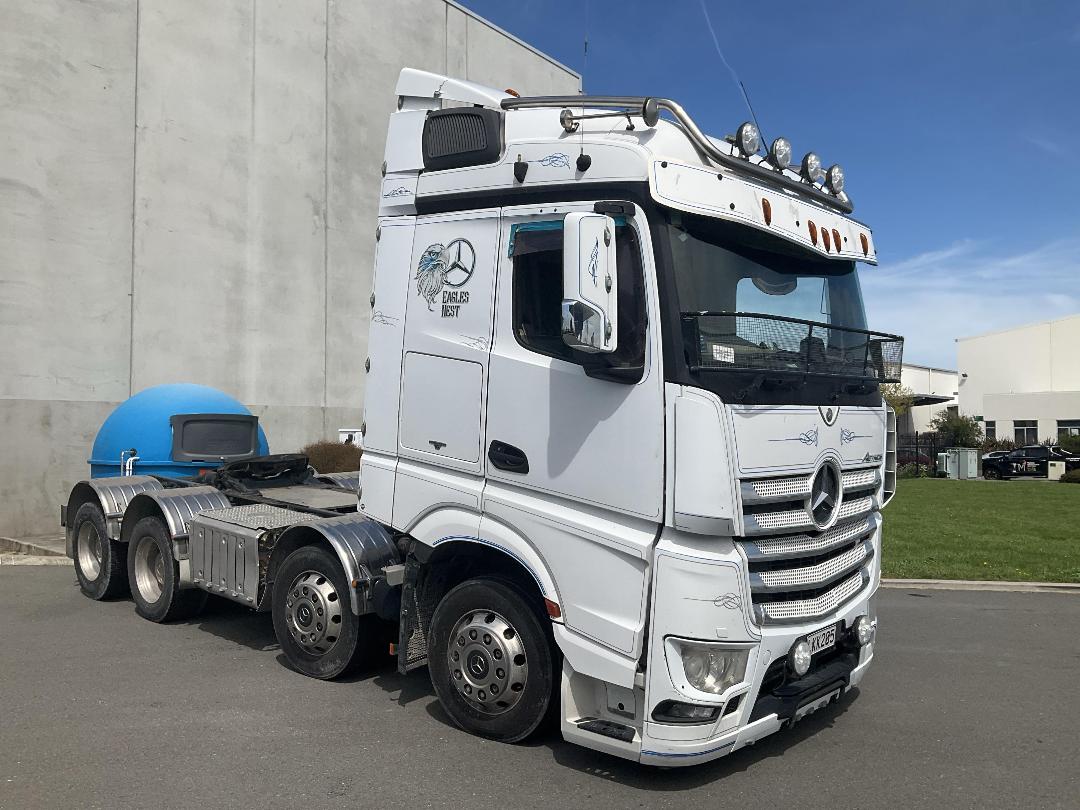 Photo '3' of Mercedes-Benz ACTROS 3263 Tractor Unit