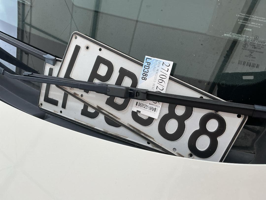 Photo '24' of Mercedes-Benz B-Class B180 Photo '24' of Mercedes-Benz B-Class B180