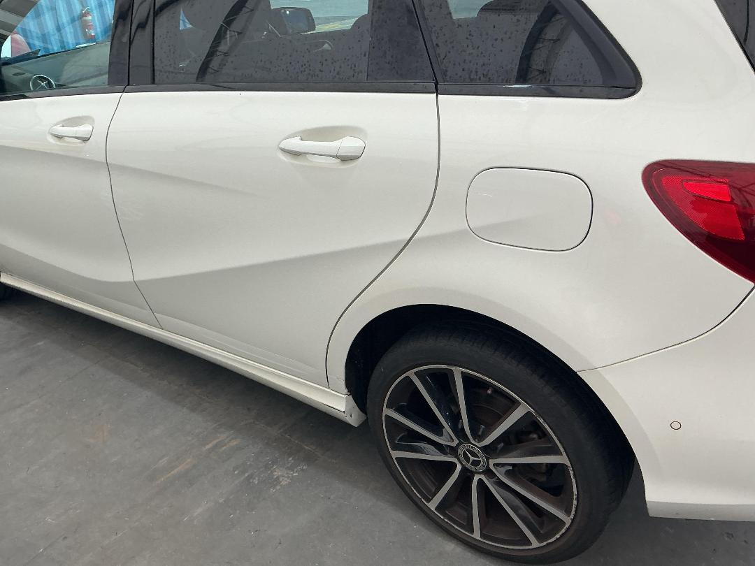 Photo '10' of Mercedes-Benz B-Class B180 Photo '10' of Mercedes-Benz B-Class B180