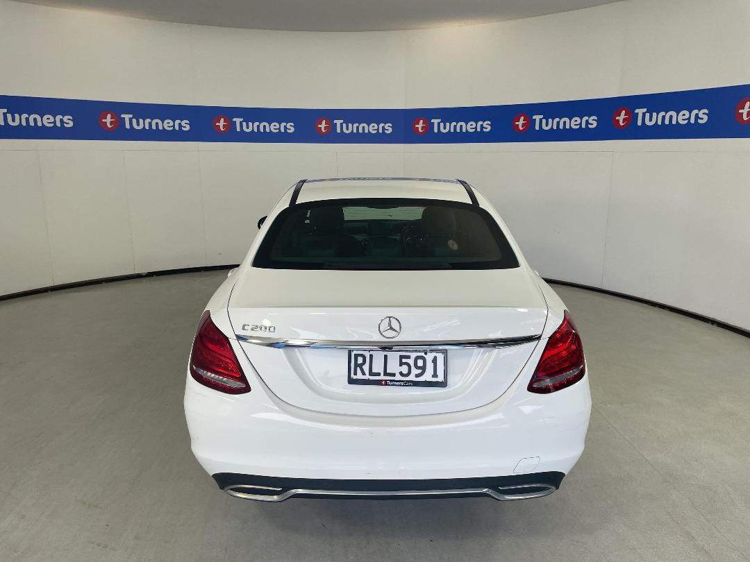 Photo '6' of Mercedes-Benz C-Class