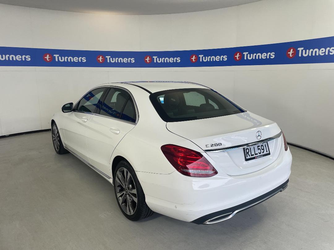 Photo '5' of Mercedes-Benz C-Class