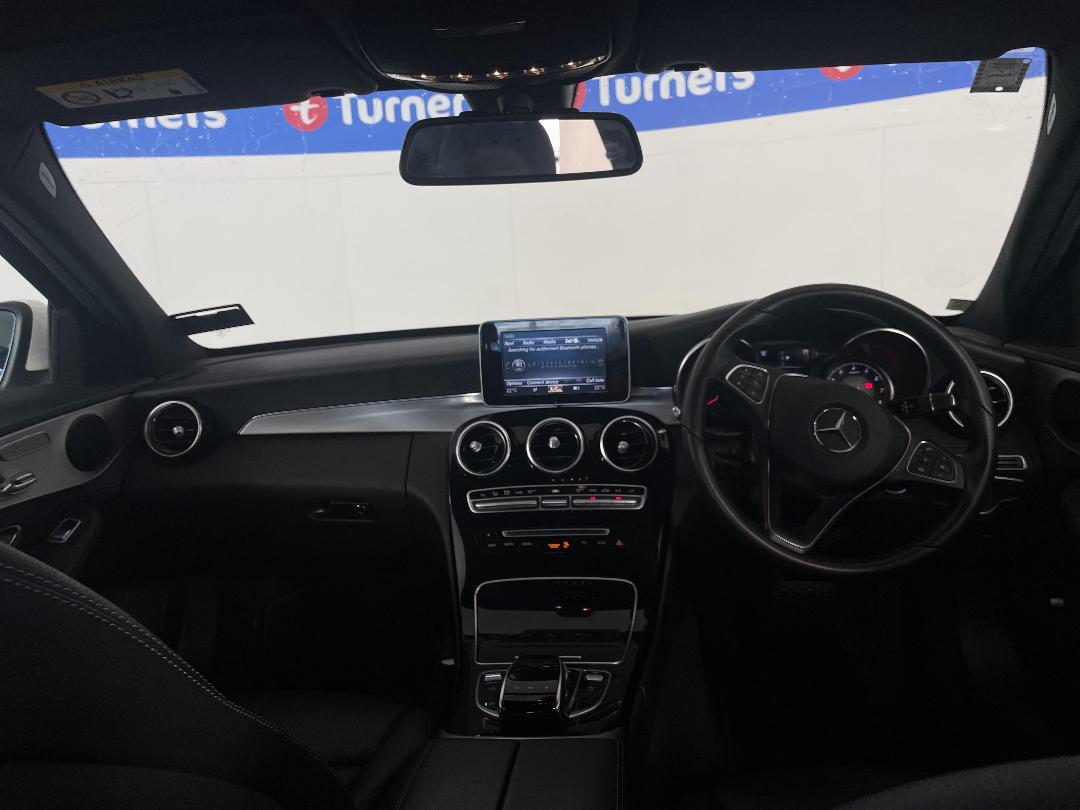 Photo '17' of Mercedes-Benz C-Class