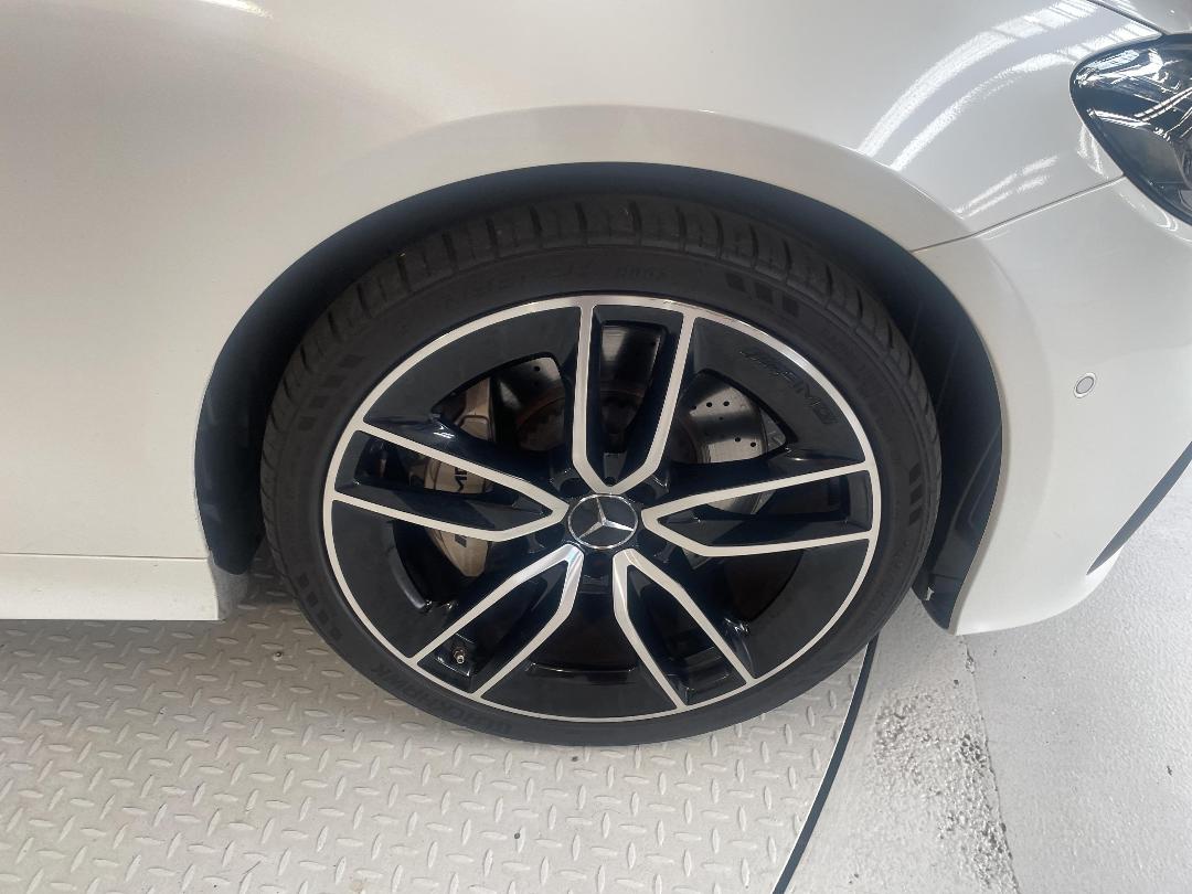 Photo '9' of Mercedes-Benz E-Class