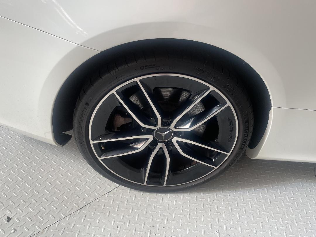 Photo '12' of Mercedes-Benz E-Class