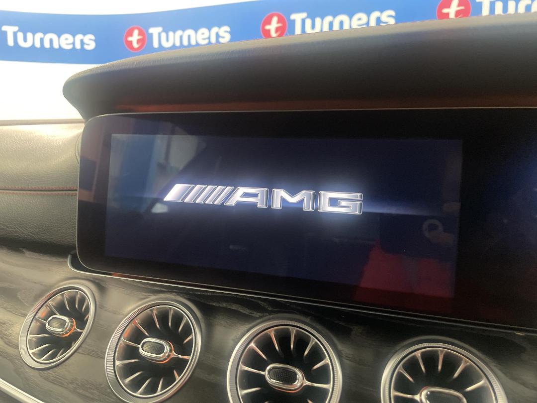 Photo '28' of Mercedes-Benz E-Class