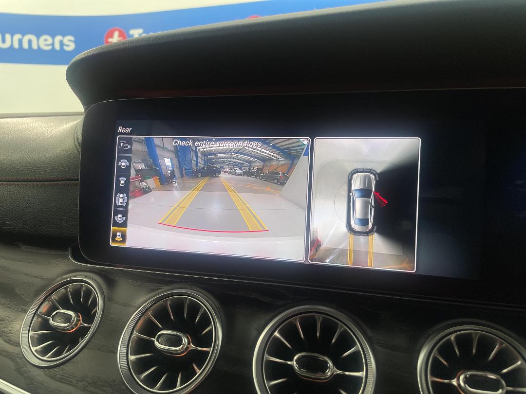 Photo '29' of Mercedes-Benz E-Class