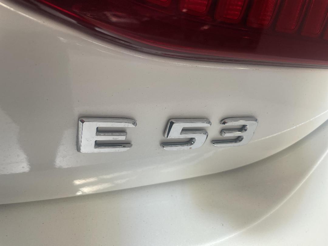 Photo '37' of Mercedes-Benz E-Class