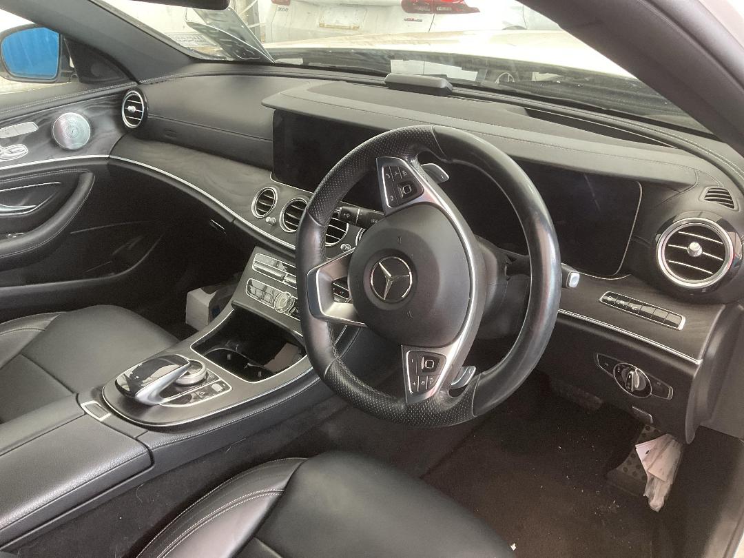 Photo '18' of Mercedes-Benz E350 E