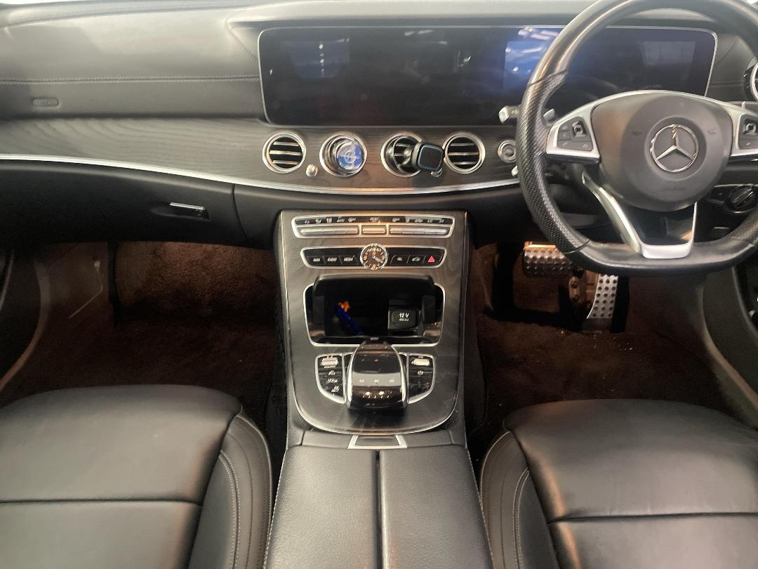 Photo '18' of Mercedes-Benz E350 Photo '18' of Mercedes-Benz E350