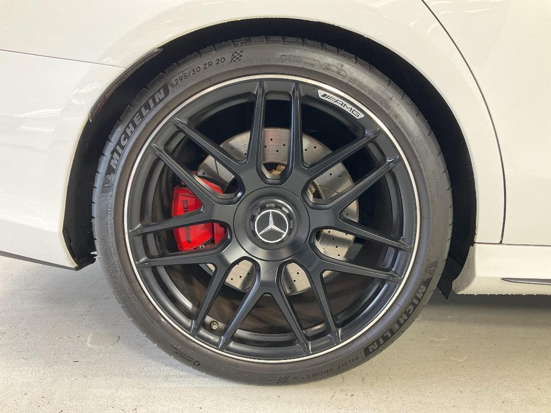 Photo '12' of Mercedes-Benz E63