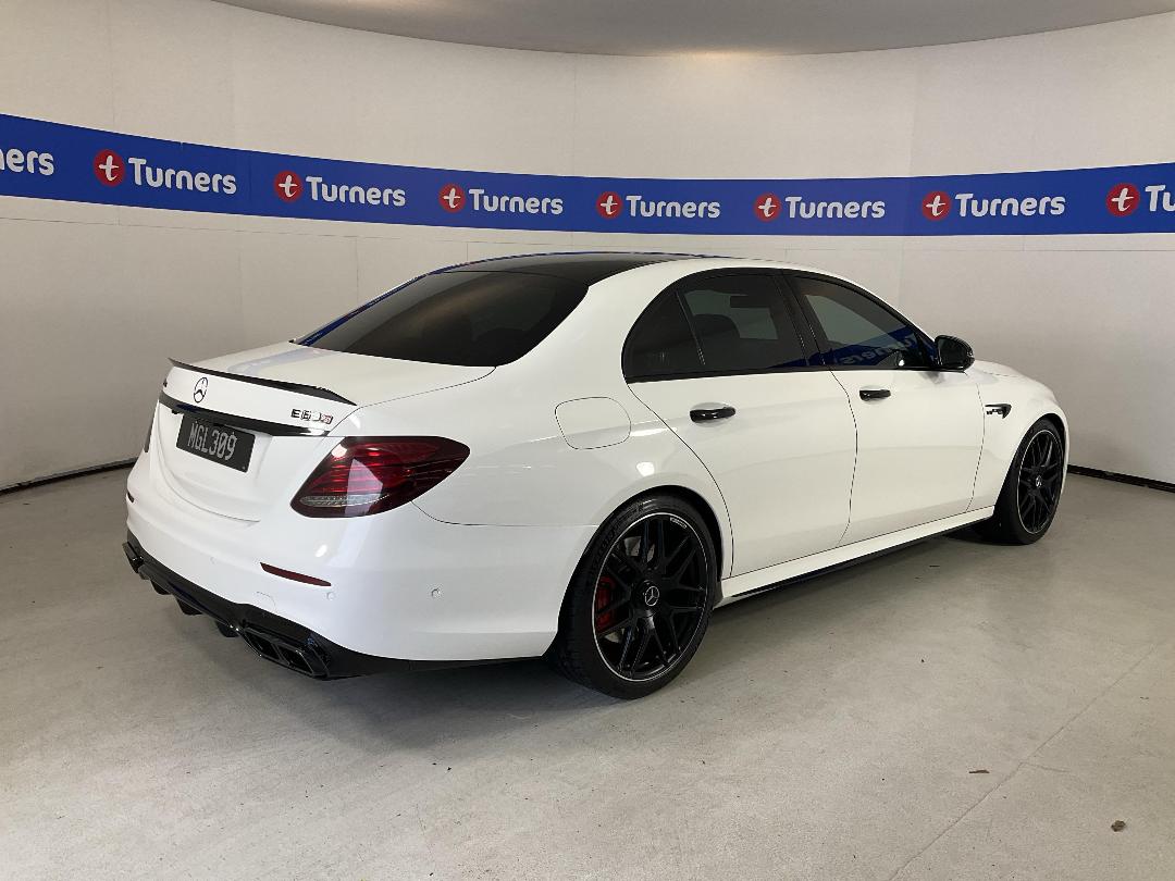 Photo '7' of Mercedes-Benz E63