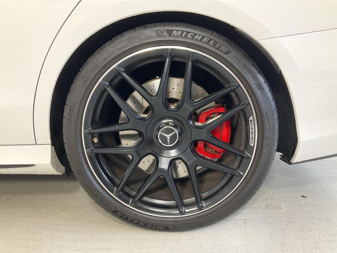 Photo '11' of Mercedes-Benz E63