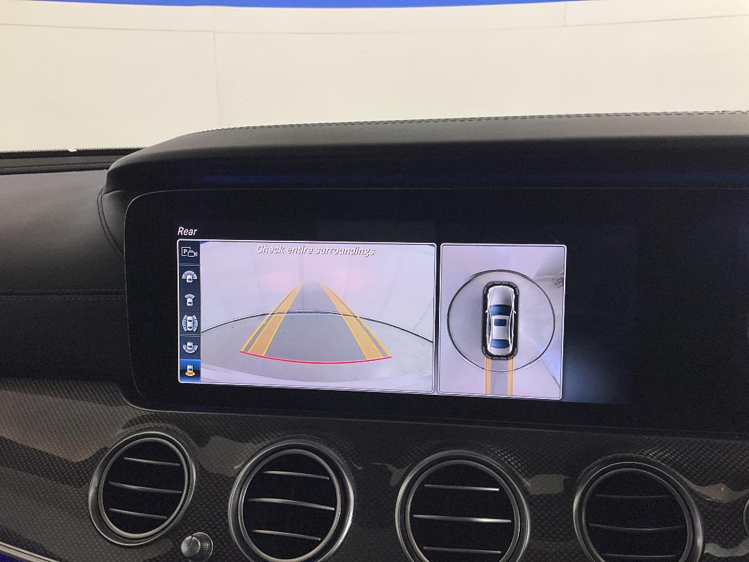 Photo '33' of Mercedes-Benz E63