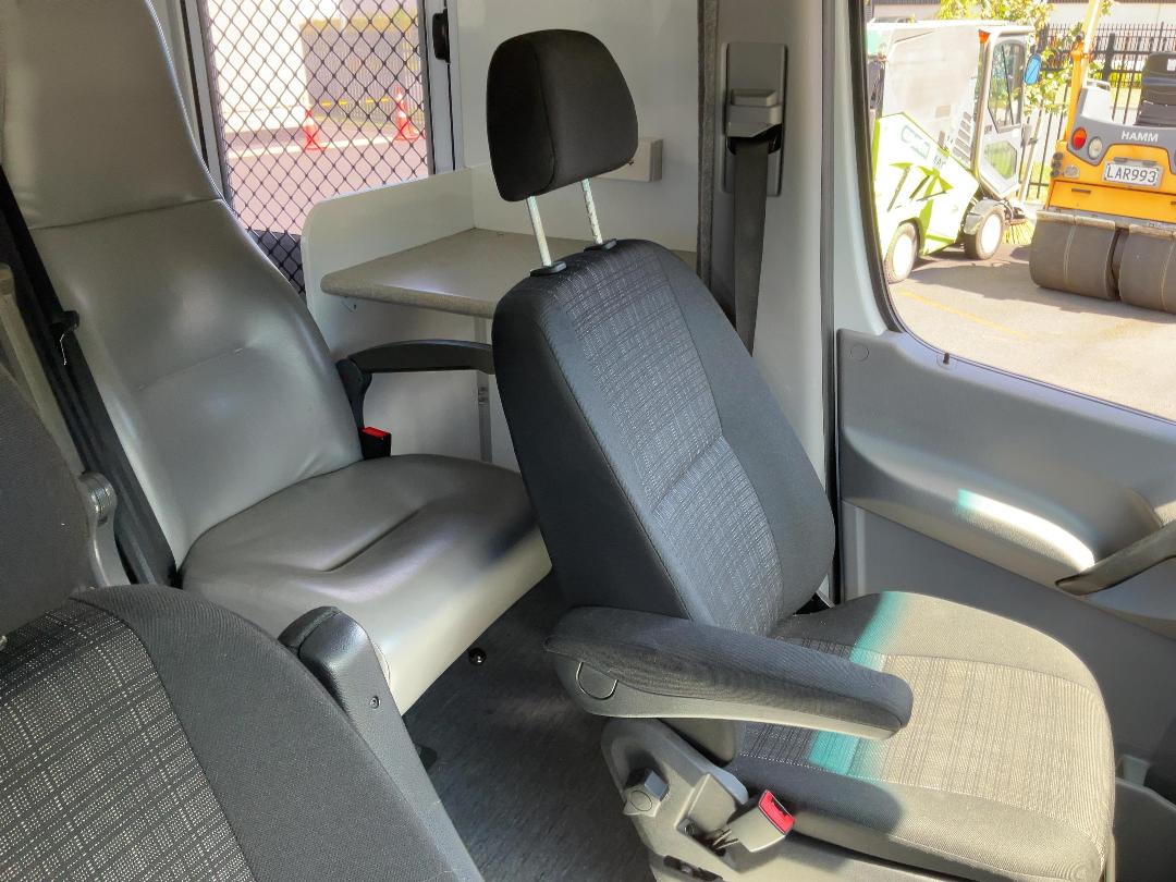 Photo '16' of Mercedes-Benz Sprinter 519 CC LWB 5.0T THL Motorhome