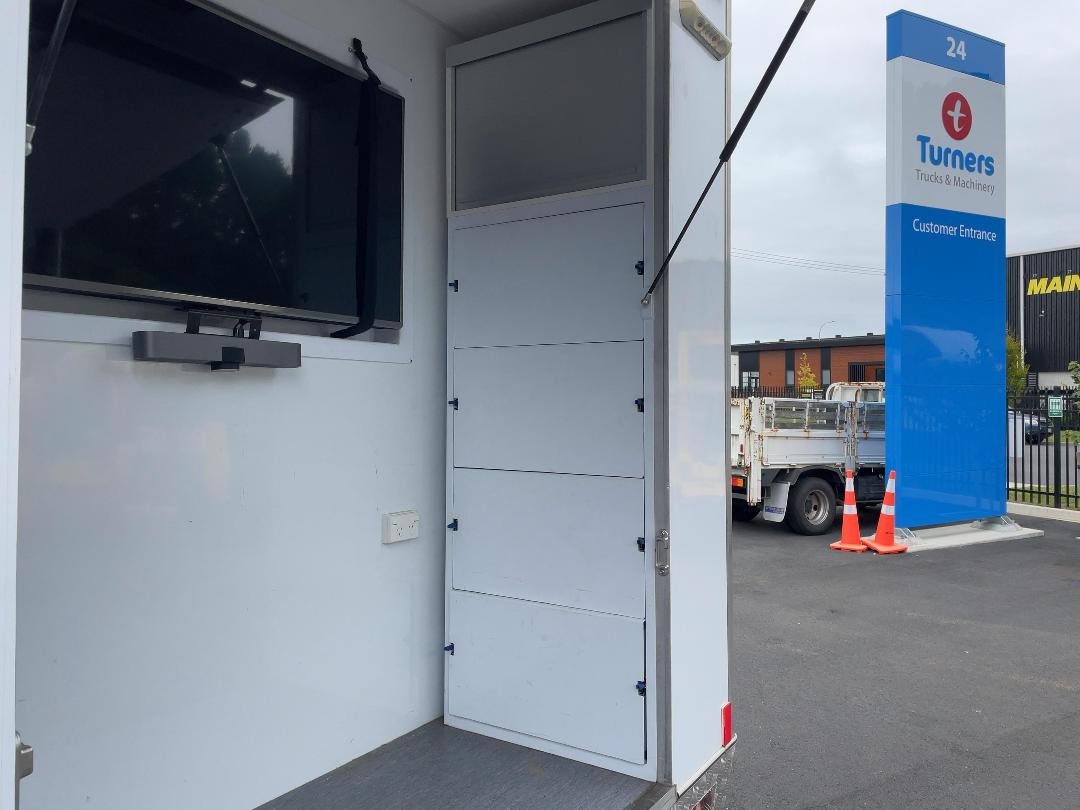 Photo '34' of Mercedes-Benz Sprinter 519 CC LWB 5.0T THL Motorhome