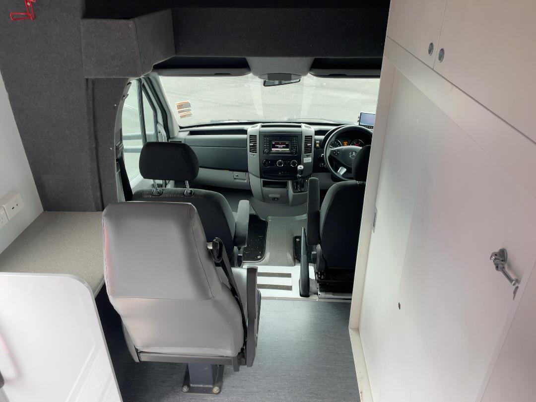 Photo '39' of Mercedes-Benz Sprinter 519 CC LWB 5.0T THL Motorhome