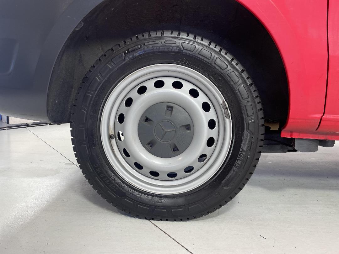 Photo '12' of Mercedes-Benz Vito