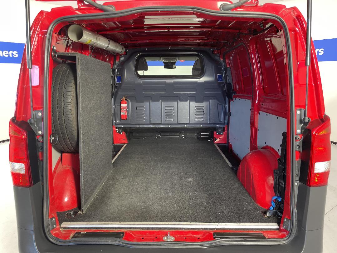 Photo '14' of Mercedes-Benz Vito