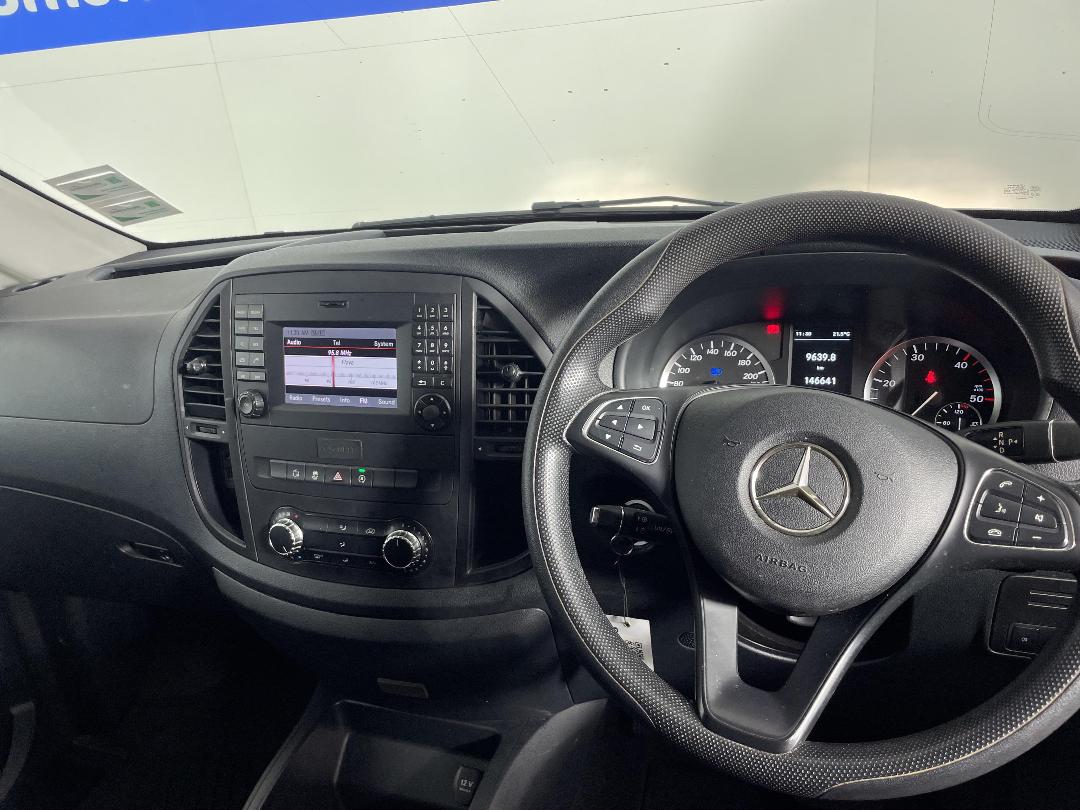 Photo '18' of Mercedes-Benz Vito