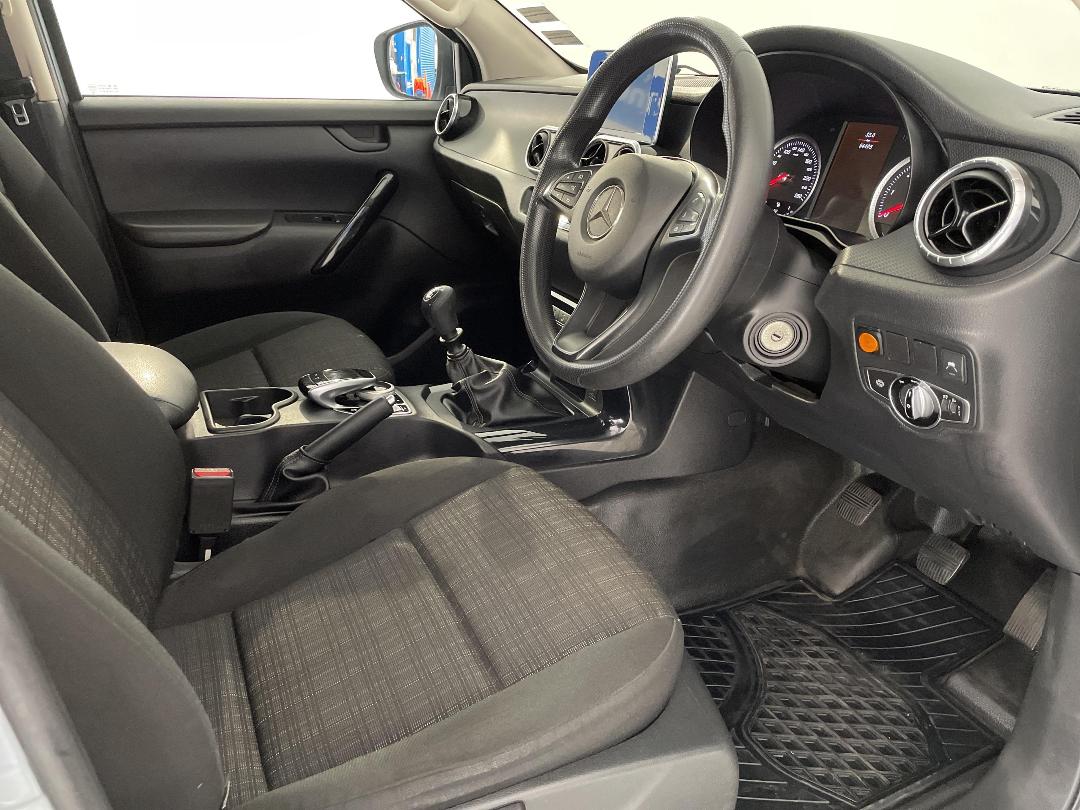 Photo '16' of Mercedes-Benz X-Class