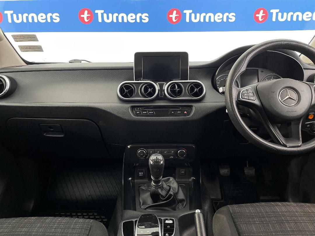 Photo '18' of Mercedes-Benz X-Class